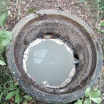 台所の汚水桝と排水管